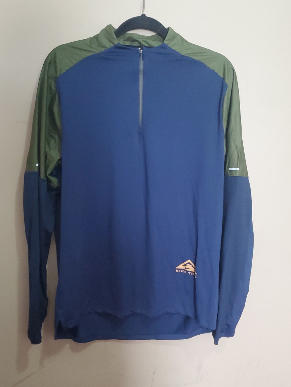 Nike Men’s Blue and Olive Half-Zip Performance Jacket Size Large
